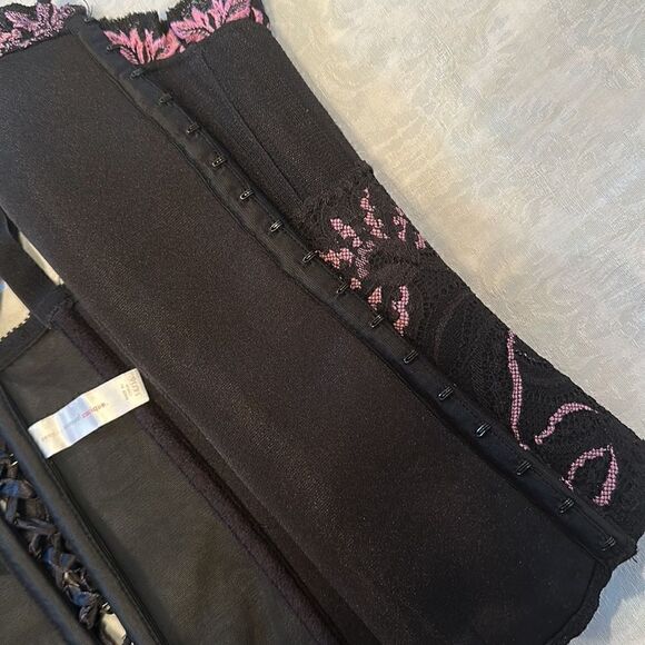 Cacique Corset Bustier Black Pink Size 14/16 Lingerie - Picture 5 of 11